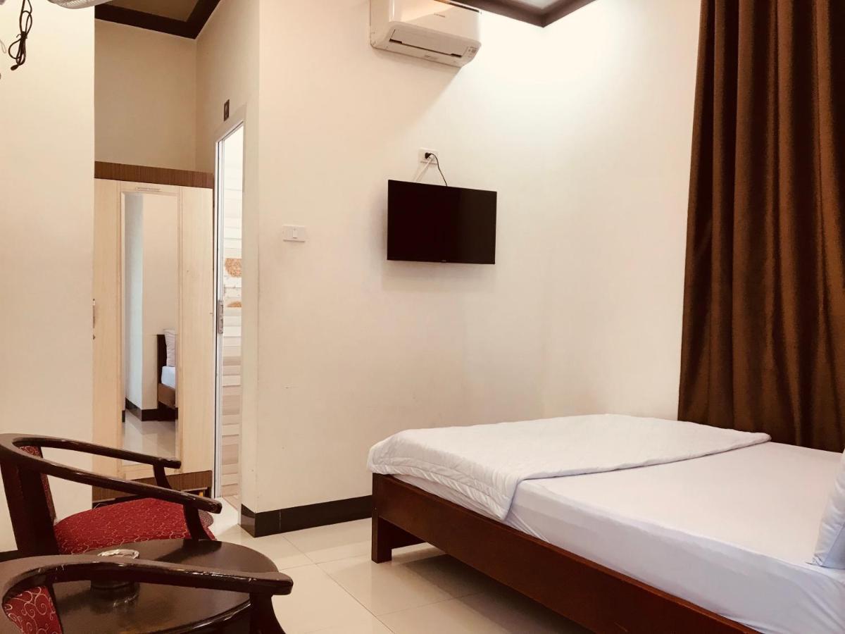 Hotel Khach San Thu Thao Phan Rang-Tháp Chàm Zewnętrze zdjęcie